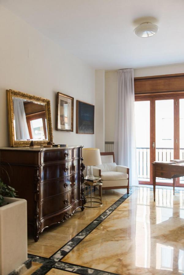 Starhost - Golden Apartments Salerno Luaran gambar