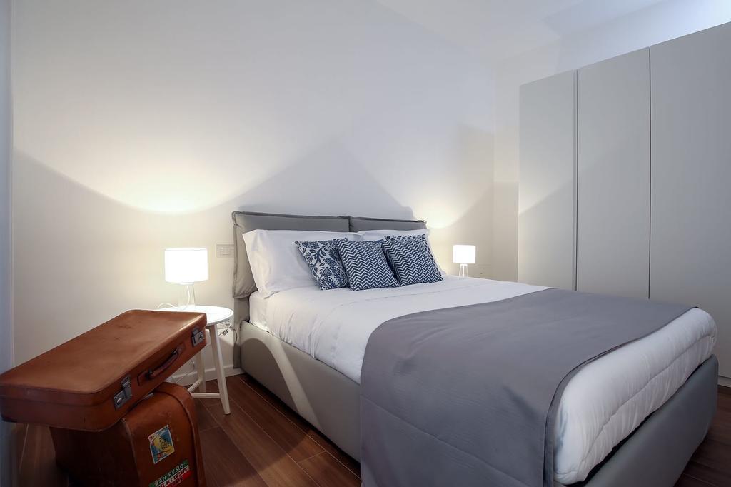 Starhost - Golden Apartments Salerno Luaran gambar